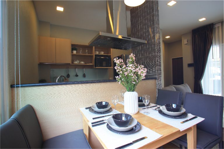 Photo-Spec-on-web-23-768x511